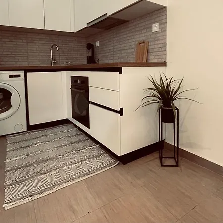 Elli’s House Kalavárda